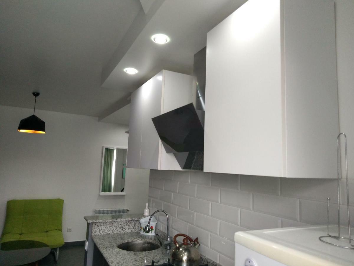 Apartment Eteri バトゥーミ エクステリア 写真
