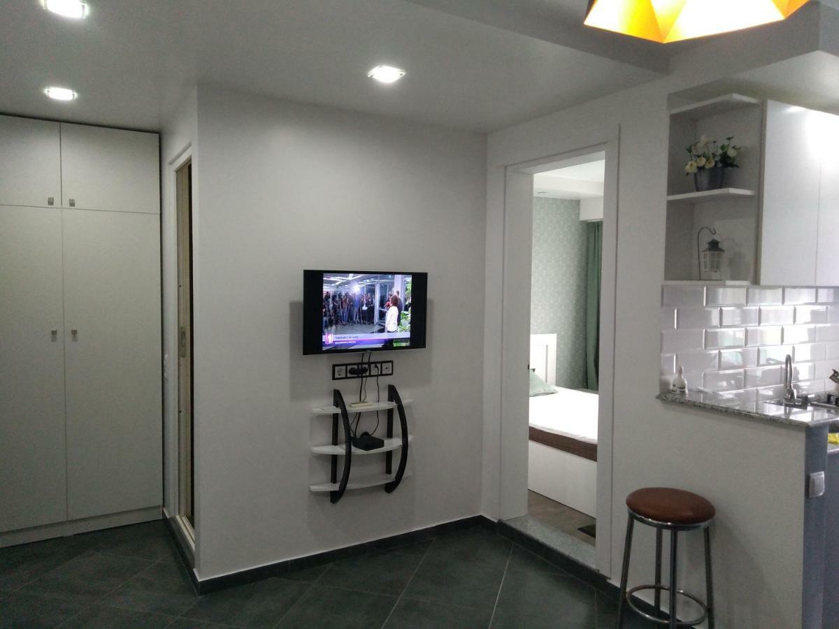Apartment Eteri バトゥーミ エクステリア 写真