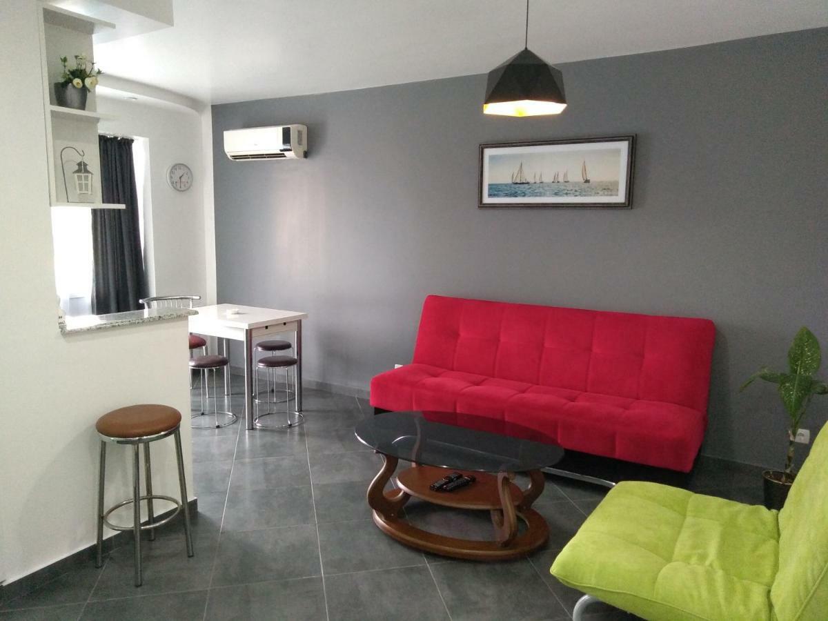 Apartment Eteri バトゥーミ エクステリア 写真