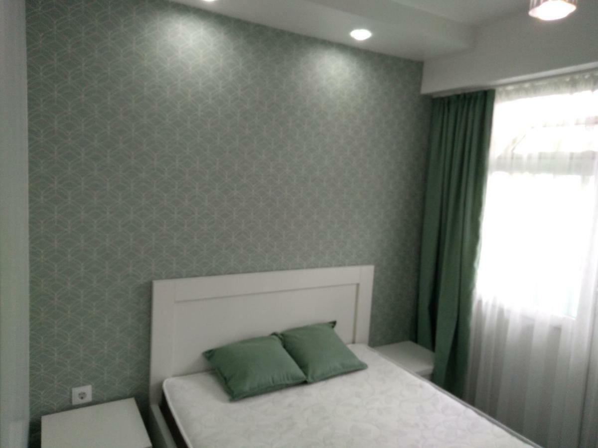 Apartment Eteri バトゥーミ エクステリア 写真